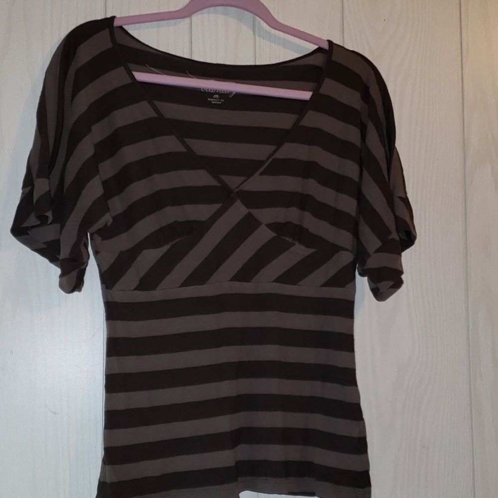 Old Navy perfect fit tee